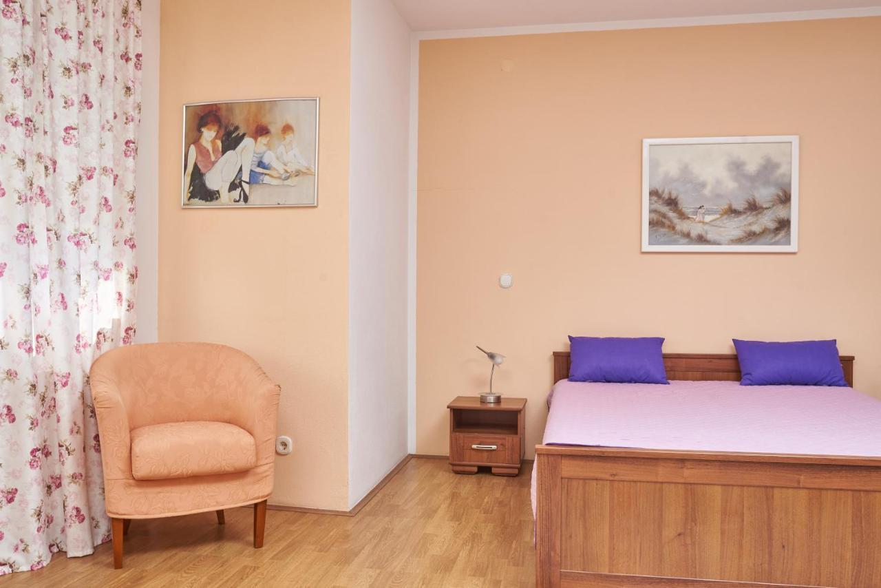Apartments Lovric With Sea View Kaštela 외부 사진
