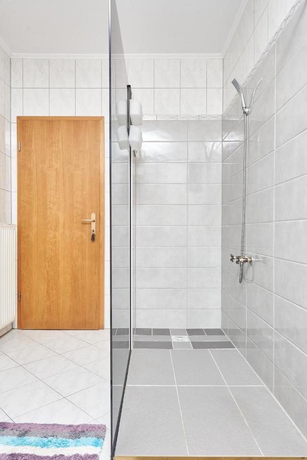 Apartments Lovric With Sea View Kaštela 외부 사진