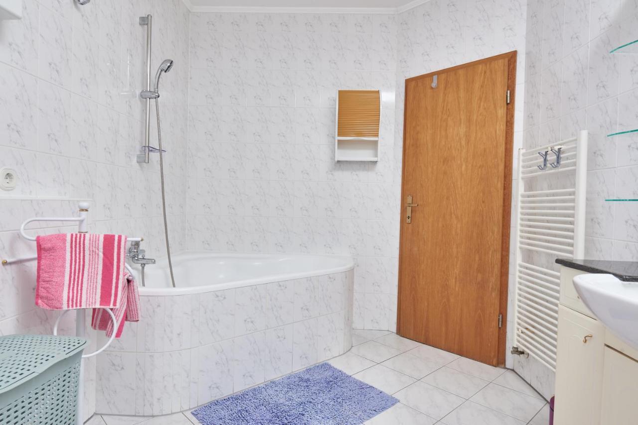 Apartments Lovric With Sea View Kaštela 외부 사진