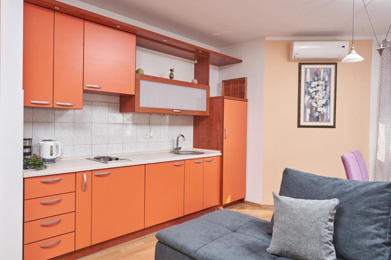 Apartments Lovric With Sea View Kaštela 외부 사진