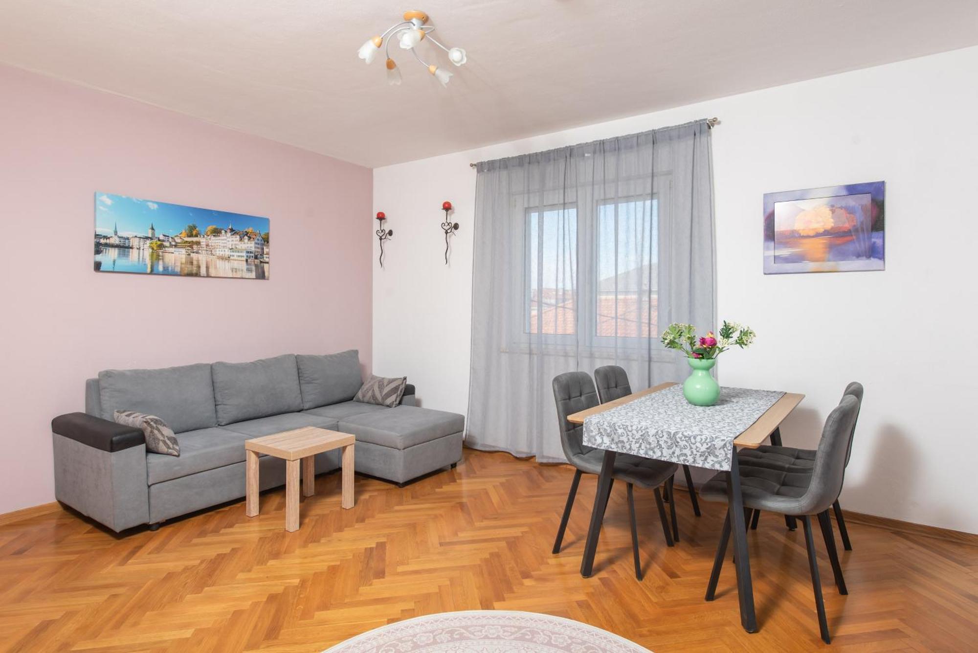 Apartments Lovric With Sea View Kaštela 외부 사진